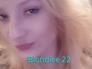 Blondiee_22
