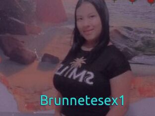 Brunnetesex1