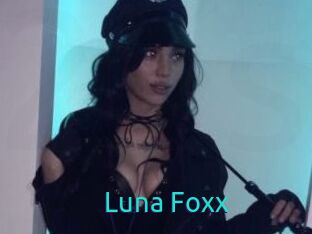 Luna_Foxx