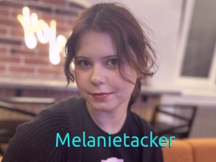 Melanietacker
