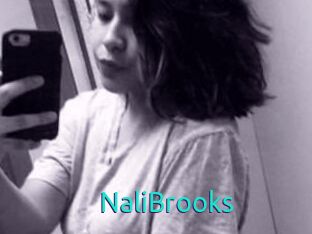 Nali_Brooks