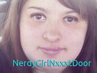 NerdyGirlNxxxtDoor