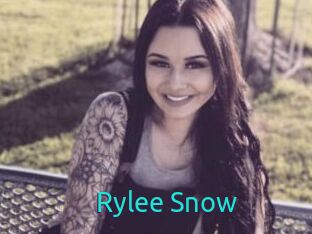 Rylee_Snow