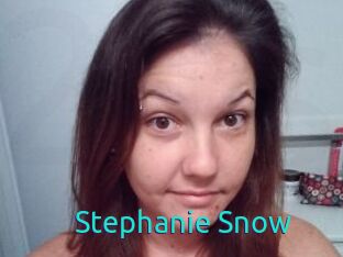 Stephanie_Snow